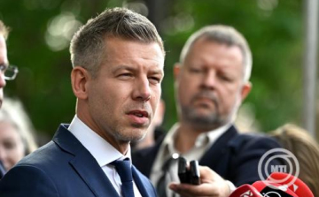 Havasi Bertalan feljelentést tett Magyar Péter ellen hivatali visszaélés miatt