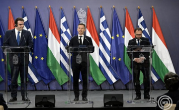 Magyar Péter: Magyarországon kiemelkedően magas az eurózónához való csatlakozás támogatottsága