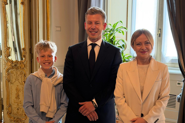 Magyar Péter meghívta Magyarországra Giorgia Melonit