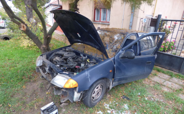 Megpróbált elmenekülni a rendőrök elől a suzukis, nem lett jó vége!